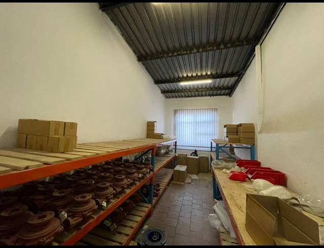 INDUSTRIAL PROPERTY TO RENT IN HENNOPSPARK